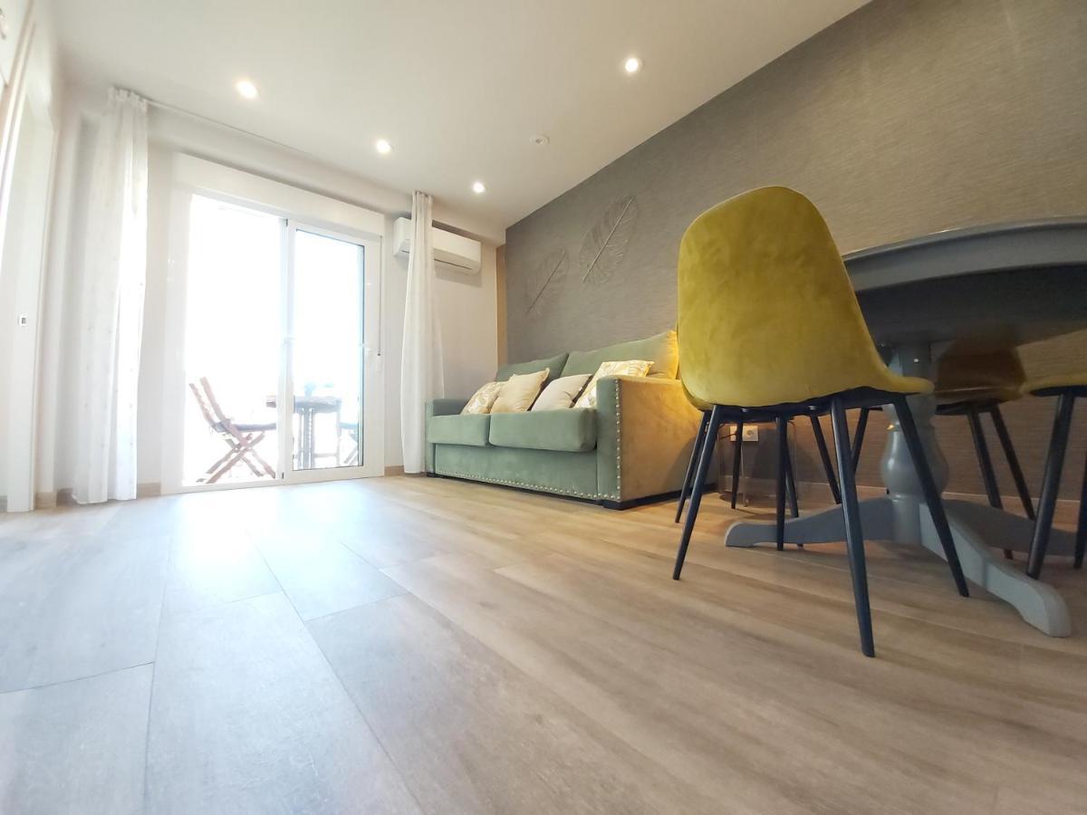Del Parque Flats Flores Premium Малага Екстериор снимка